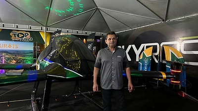 Skyros em apresentação pública